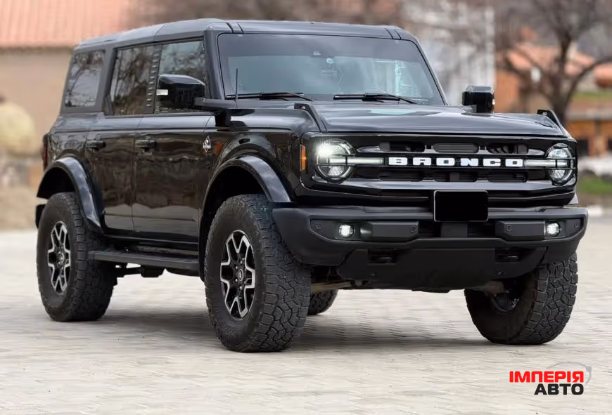 Ford Bronco - фото 1
