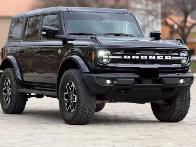 Ford Bronco - фото 1