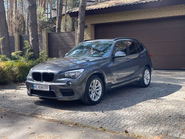 BMW X1 - фото 2