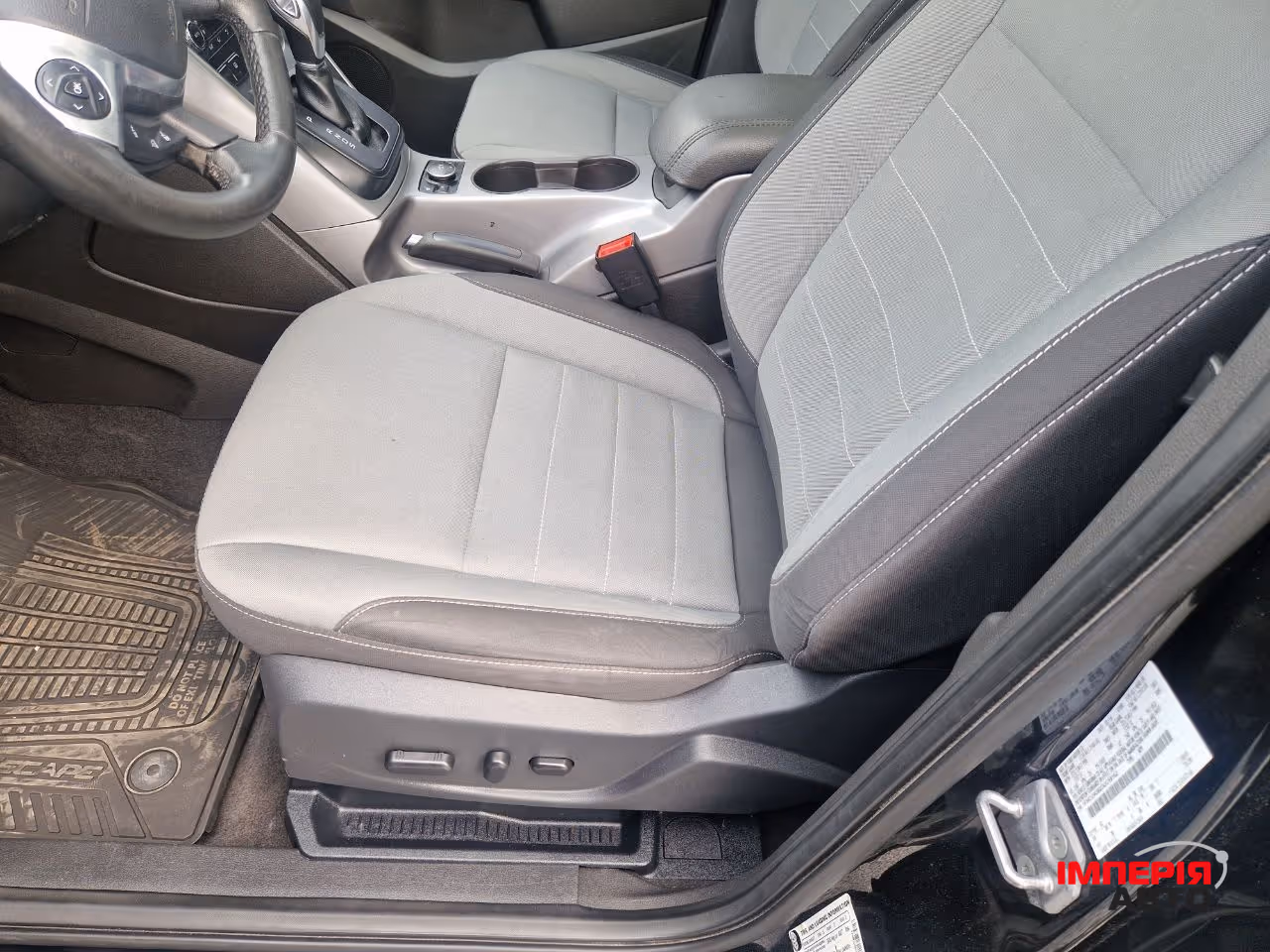 Ford Escape - фото 15