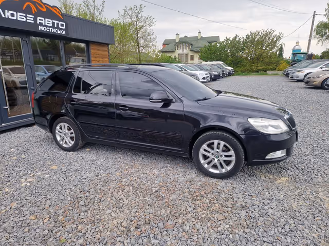 Skoda Octavia - фото 4