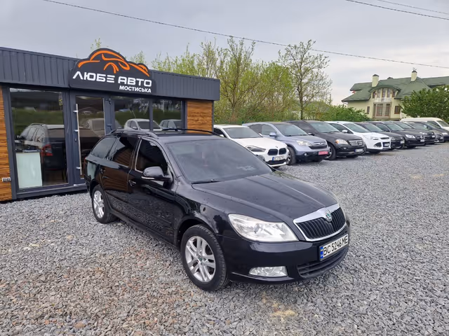 Skoda Octavia - фото 3