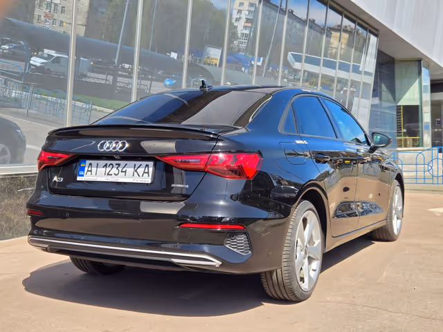 Audi A3 - фото 3