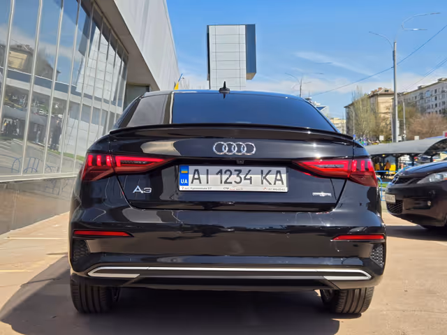 Audi A3 - фото 4