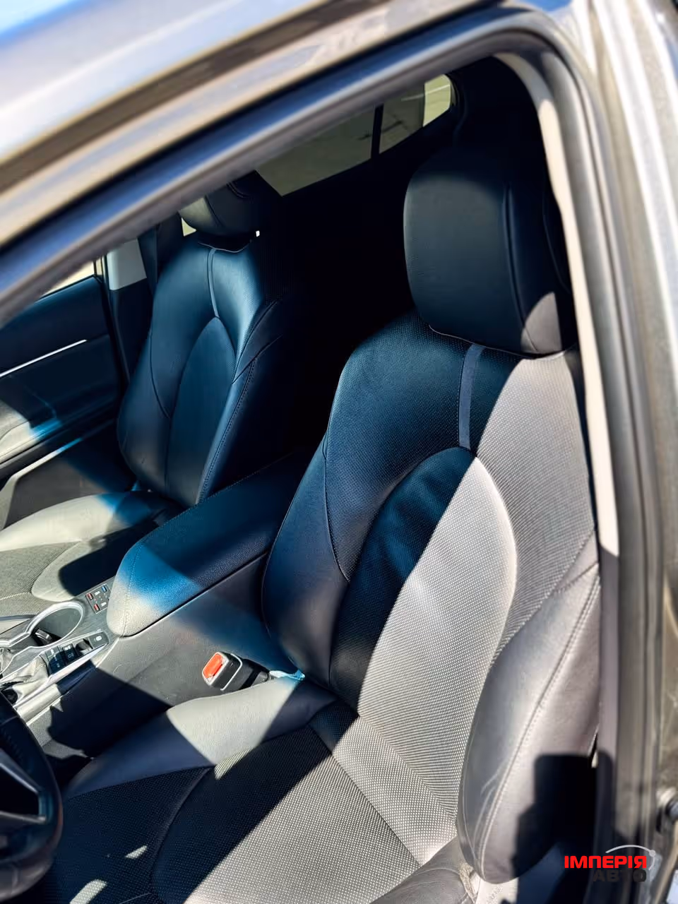 Toyota Camry - фото 17
