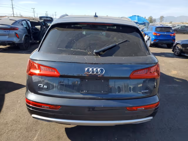 Audi Q5 - фото 5