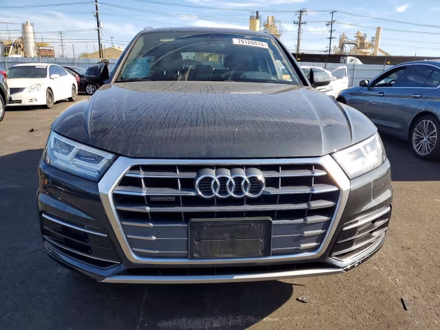 Audi Q5 - фото 2