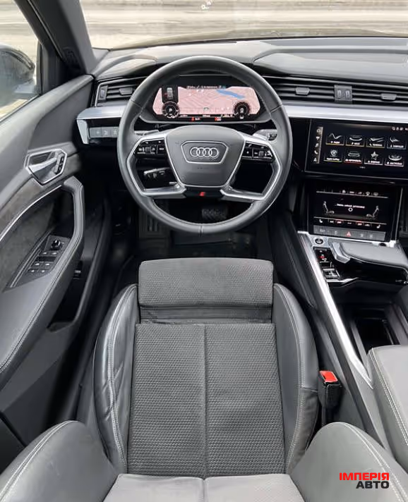 Audi e-tron - фото 13