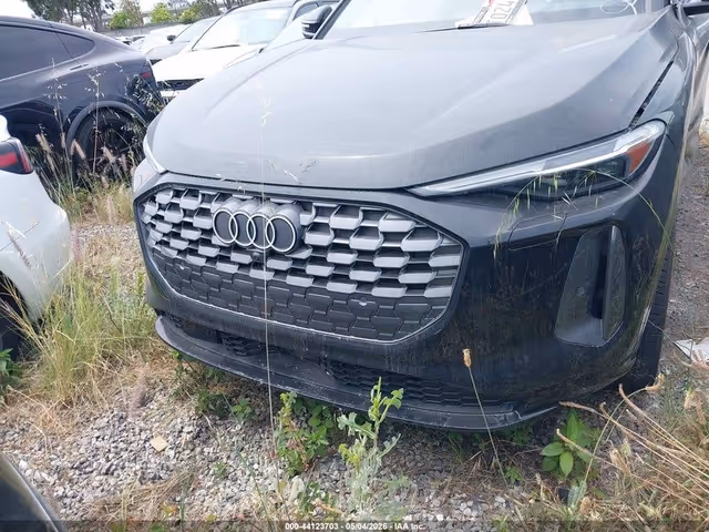 Audi Q5 - фото 2
