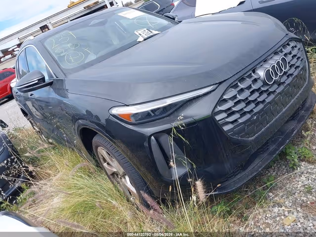 Audi Q5 - фото 1