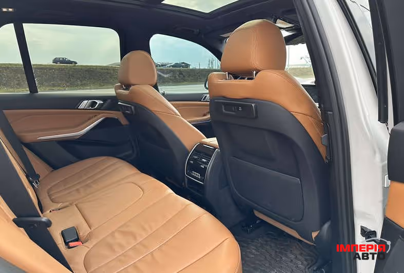 BMW X5 - фото 9