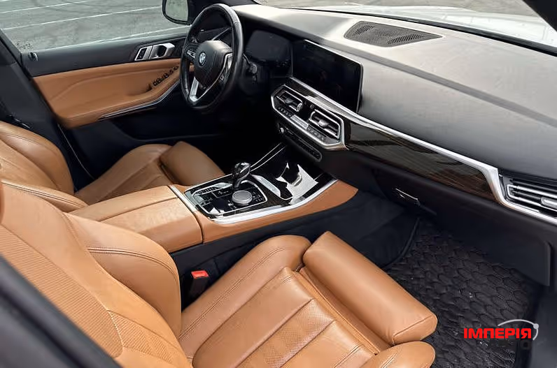 BMW X5 - фото 10