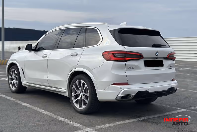 BMW X5 - фото 4