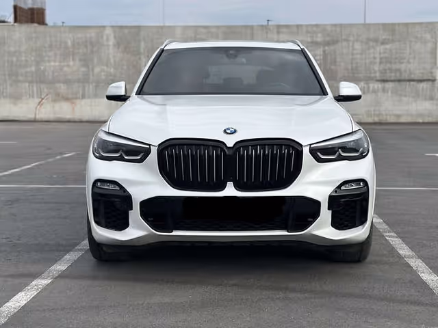 BMW X5 - фото 1