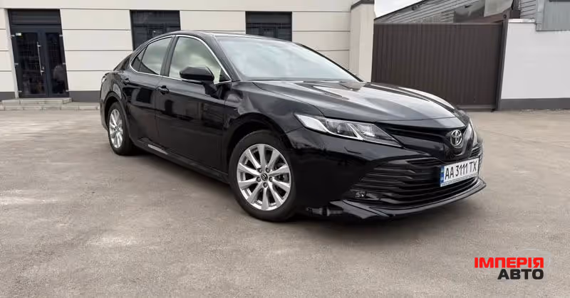 Toyota Camry - фото 6