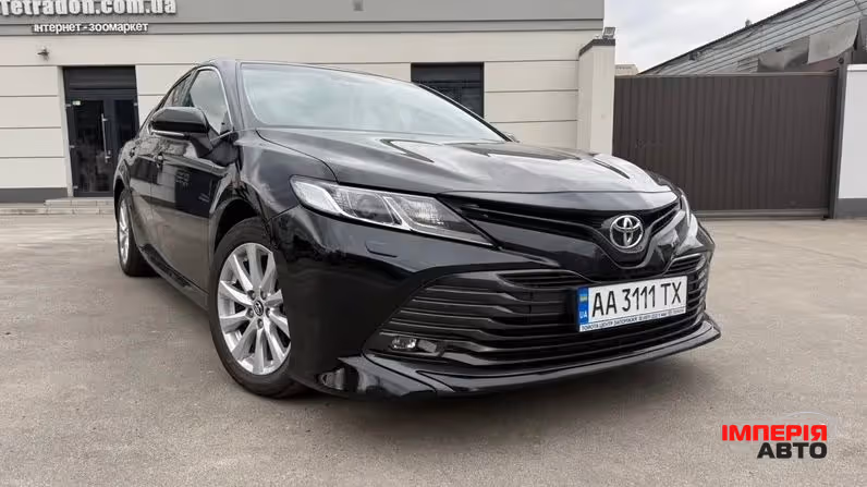 Toyota Camry - фото 5