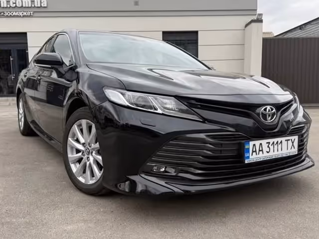 Toyota Camry - фото 5