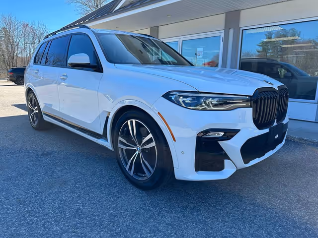 BMW X7 - фото 1