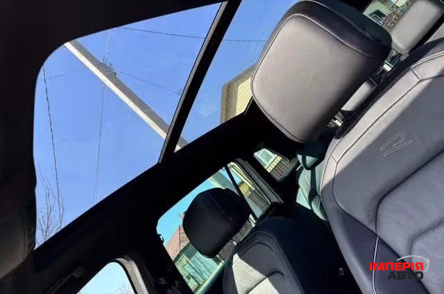 Volkswagen Tiguan - фото 10