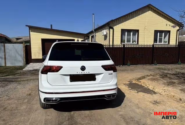 Volkswagen Tiguan - фото 3