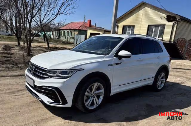 Volkswagen Tiguan - фото 7