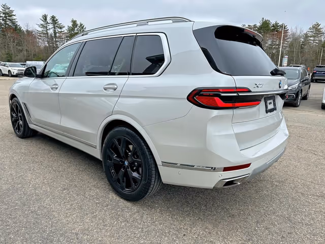 BMW X7 - фото 4