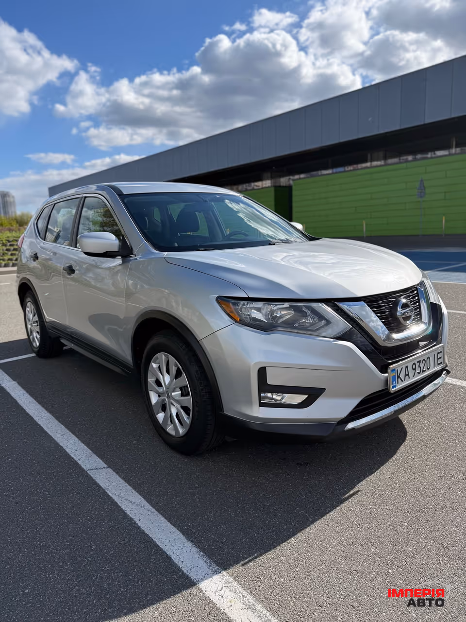 Nissan Rogue - фото 1