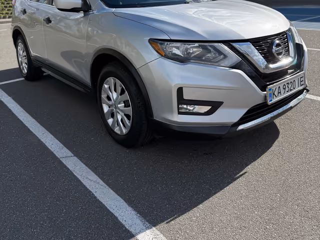 Nissan Rogue - фото 1