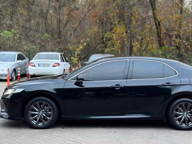 Toyota Camry - фото 4