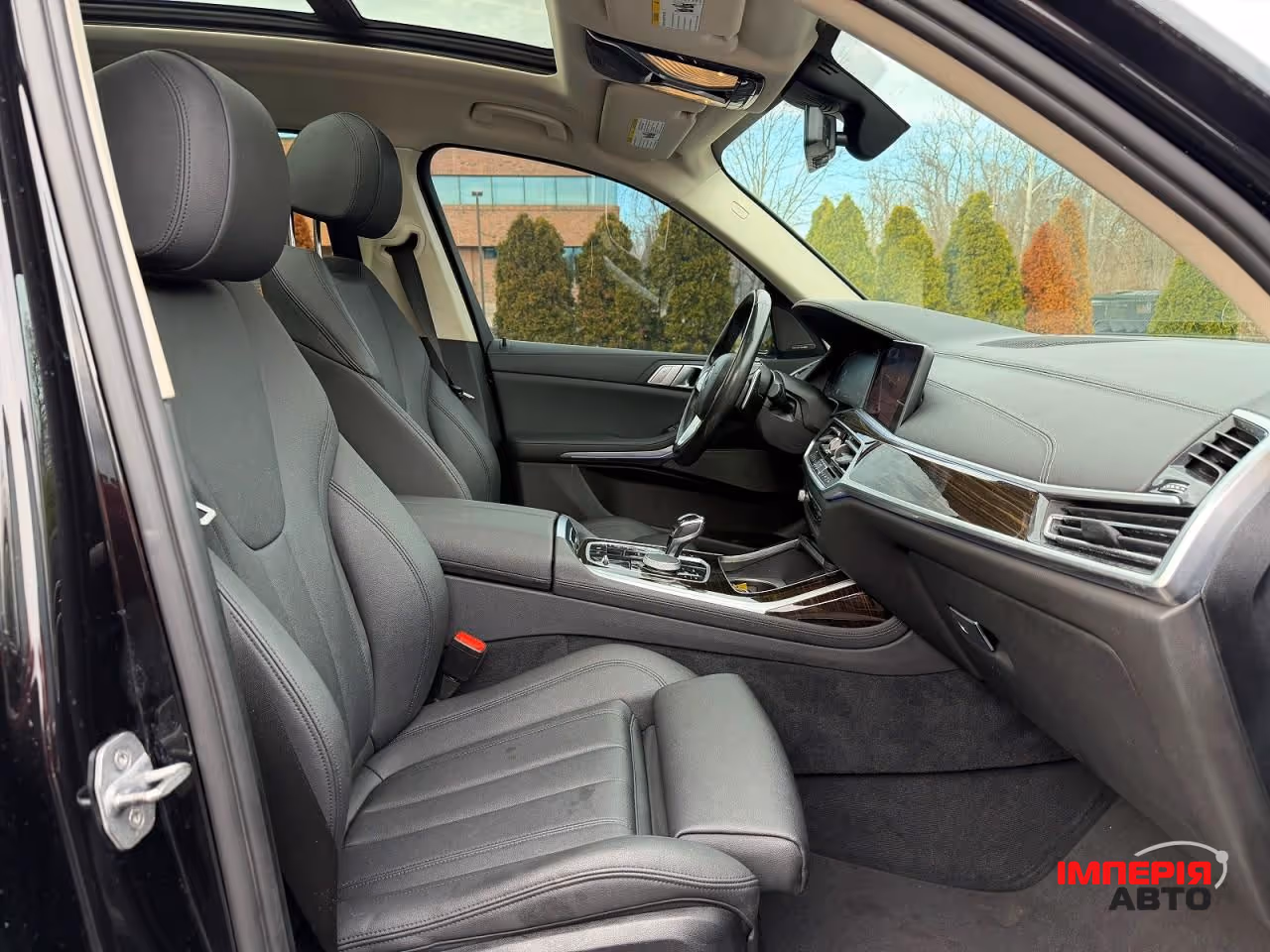BMW X7 - фото 8