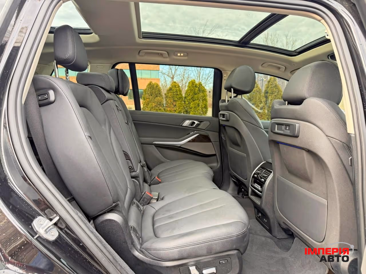 BMW X7 - фото 10