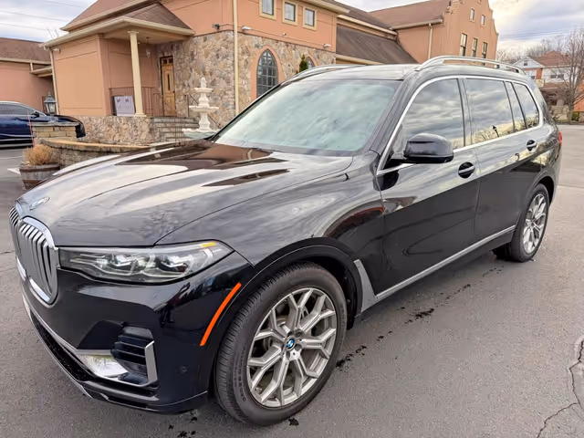 BMW X7 - фото 3