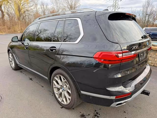 BMW X7 - фото 4