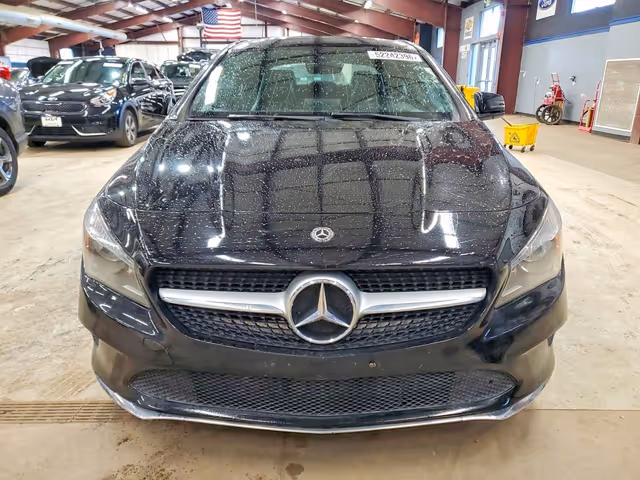 Mercedes-Benz CLA - фото 1