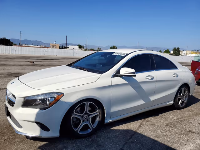 Mercedes-Benz CLA - фото 3