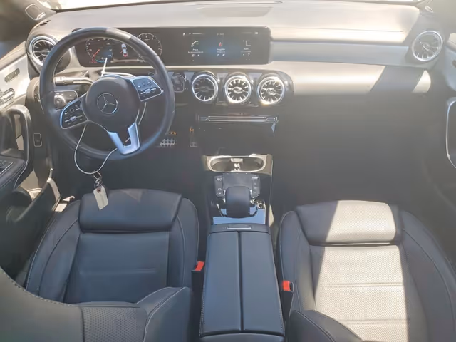Mercedes-Benz CLA - фото 5