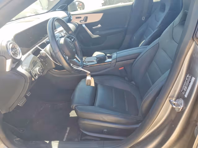 Mercedes-Benz CLA - фото 3