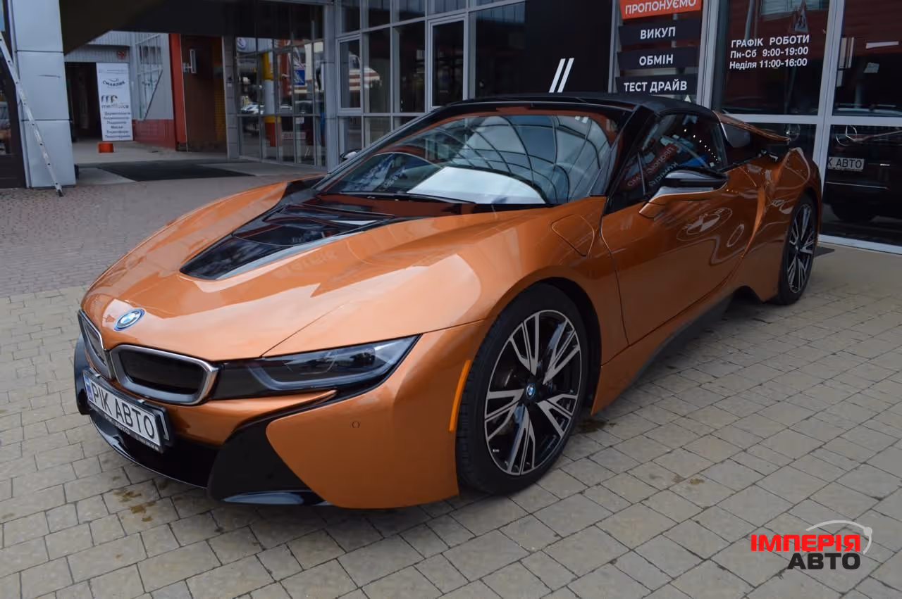BMW i8 - фото 2