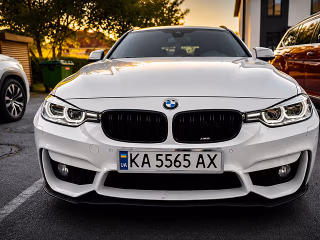 BMW 3 серії - фото 2