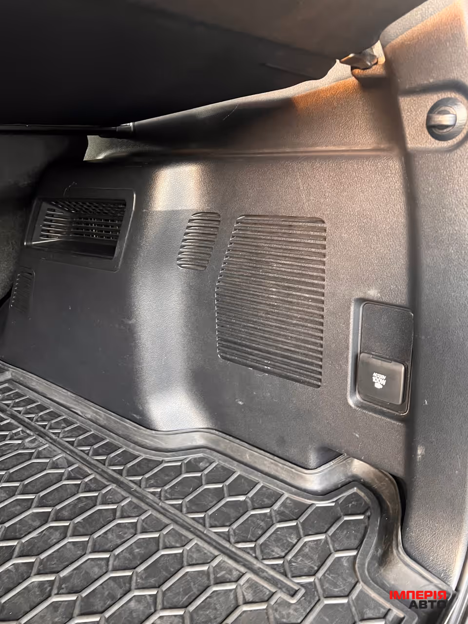 Toyota Land Cruiser Prado - фото 26