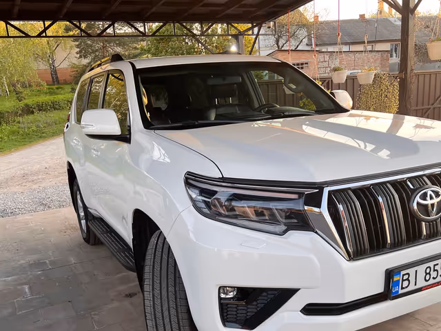Toyota Land Cruiser Prado - фото 3