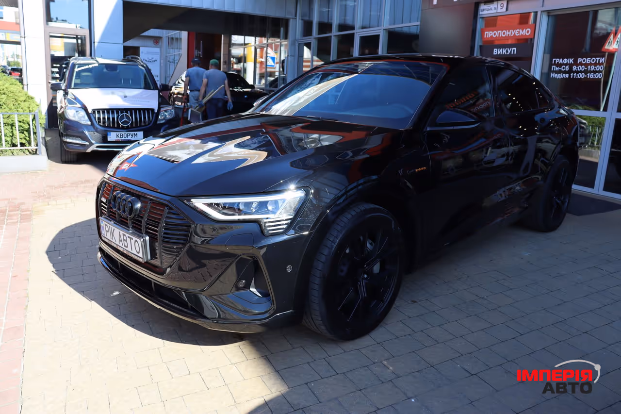 Audi e-tron Sportback - фото 2