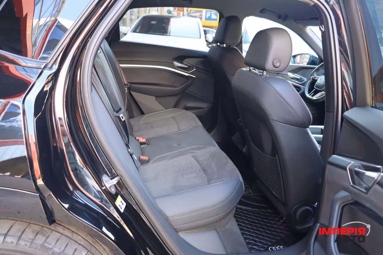 Audi e-tron Sportback - фото 9