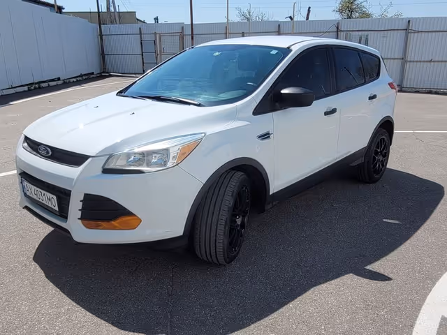 Ford Escape - фото 1