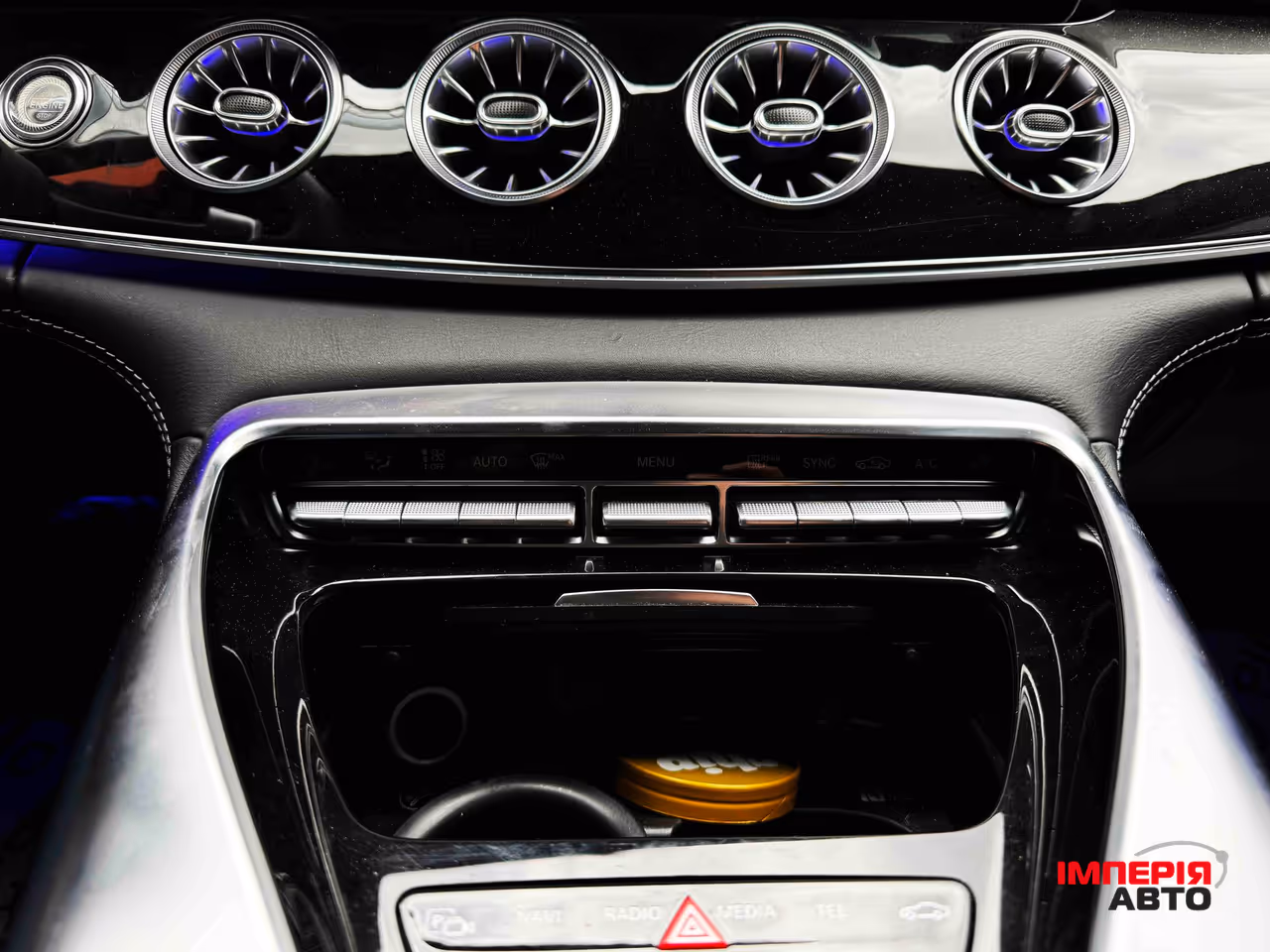 Mercedes-Benz AMG GT - фото 39