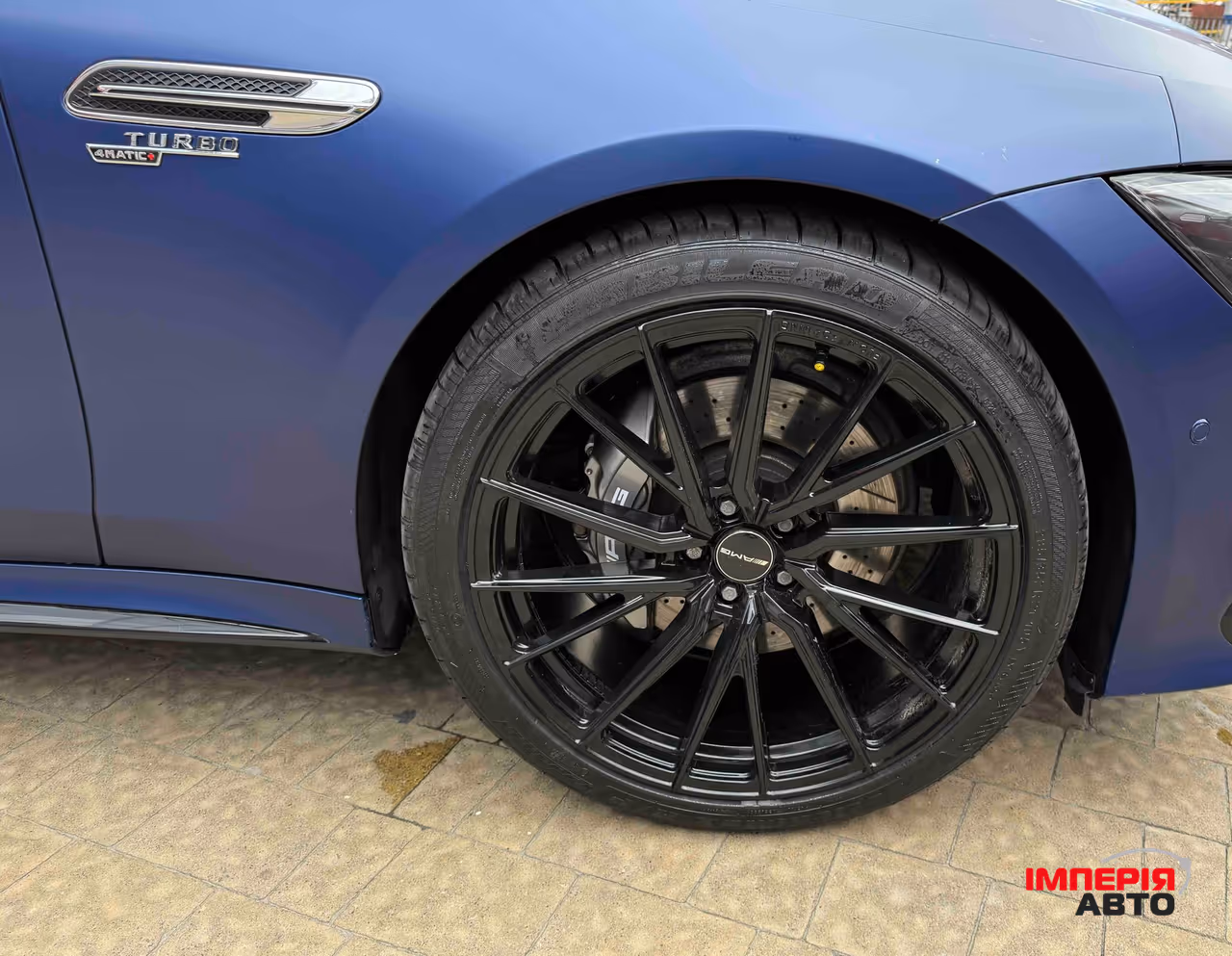 Mercedes-Benz AMG GT - фото 6