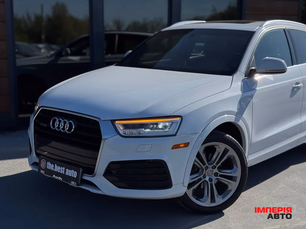 Audi Q3 - фото 4