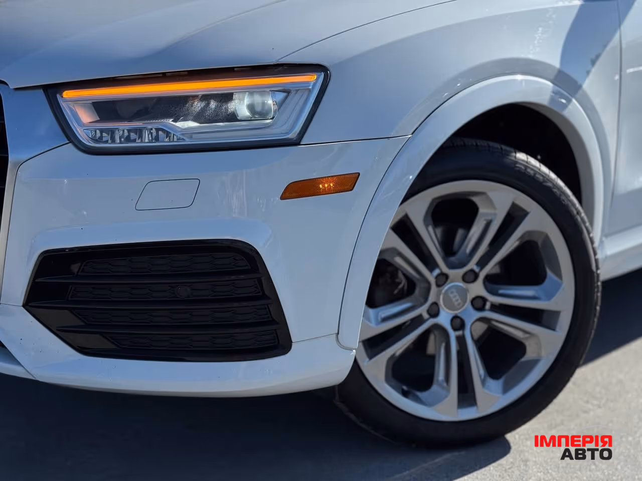 Audi Q3 - фото 5