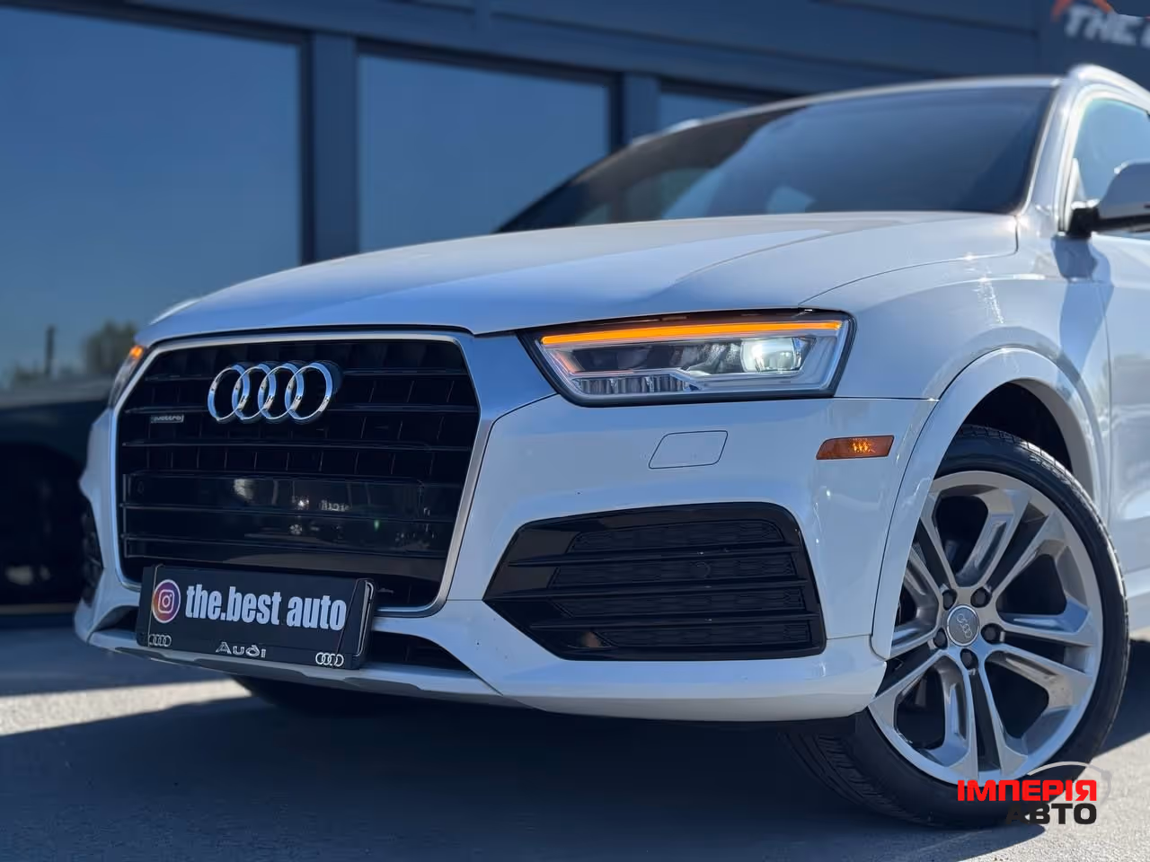 Audi Q3 - фото 7