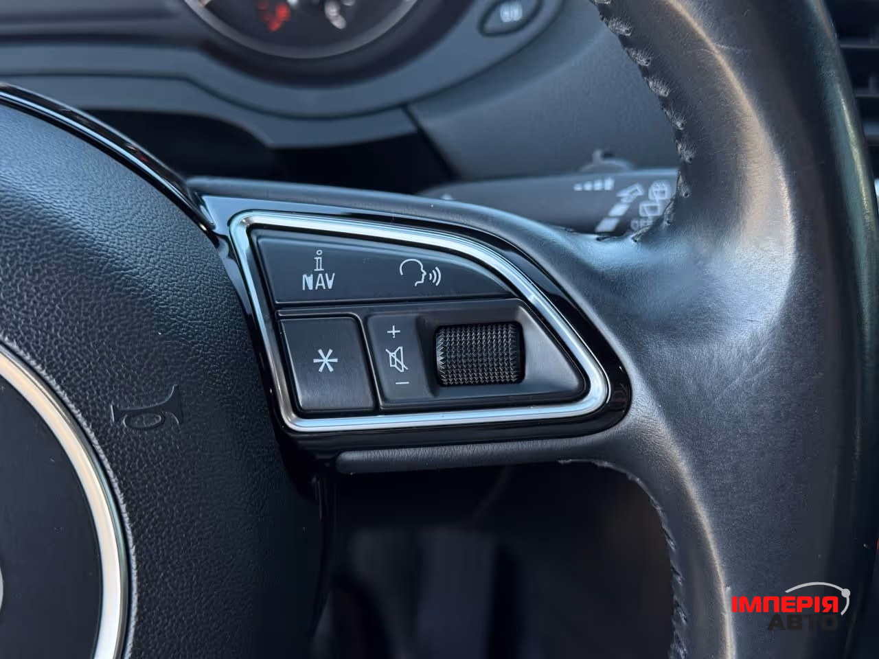 Audi Q3 - фото 45